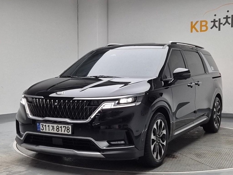Kia Canival