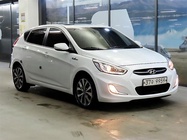 Hyundai Accent 2015