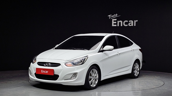 Hyundai Accent 2012