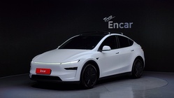 Tesla Model Y 2025