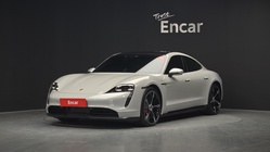 Porsche Taycan 2022