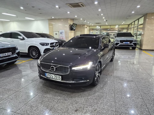 Volvo S90 2022