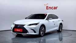 Lexus ES 2021