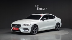 Volvo S60 2022