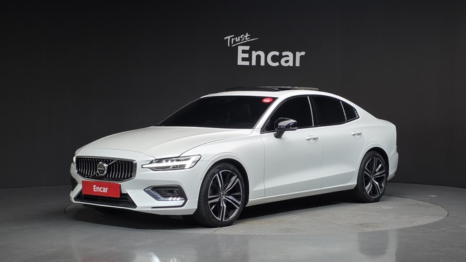 Volvo S60 2022