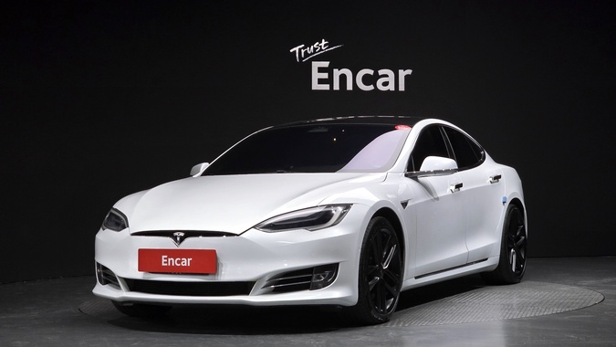 Tesla Model S 2019