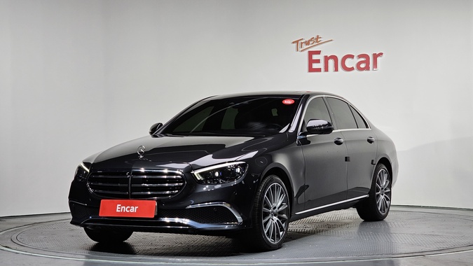 Mercedes-Benz E-Class 2021