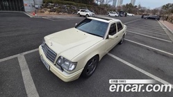 Mercedes-Benz E-Class 1995