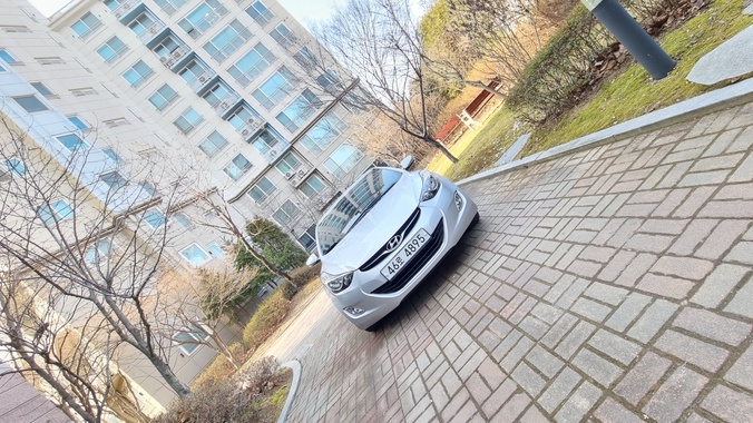 Hyundai Avante 2013