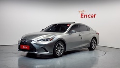 Lexus ES 2020