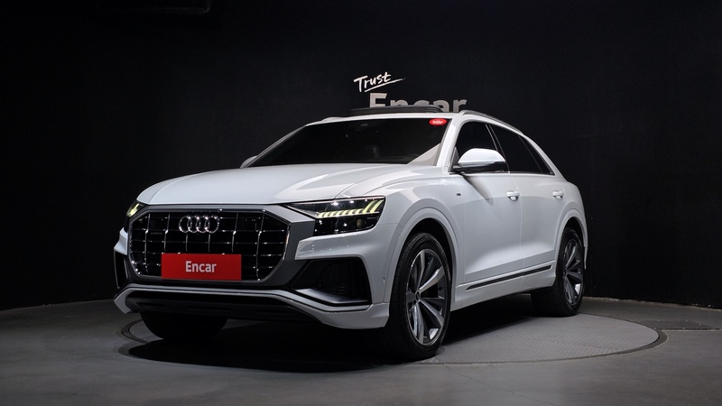 Audi Q8
