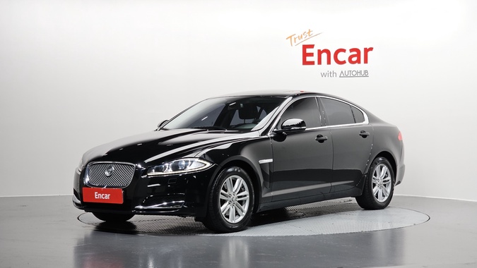 Jaguar XF 2012
