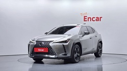 Lexus UX 2024
