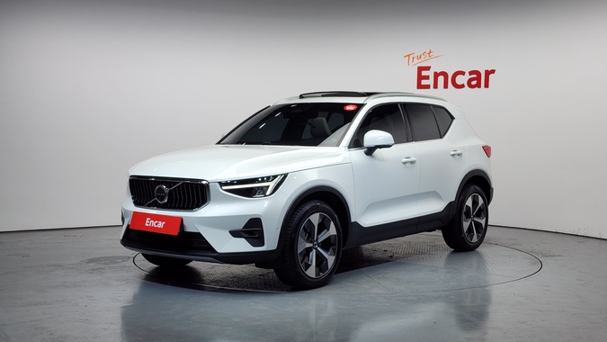 Volvo XC40 2023