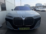BMW i7 2025