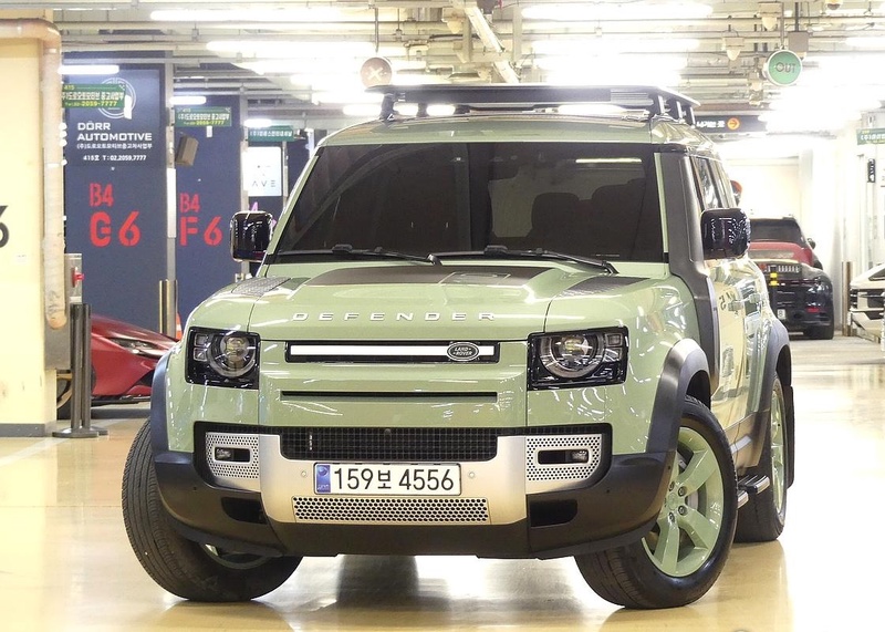 Land Rover Defender