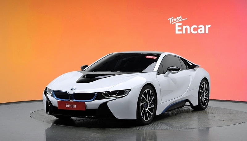 BMW i8