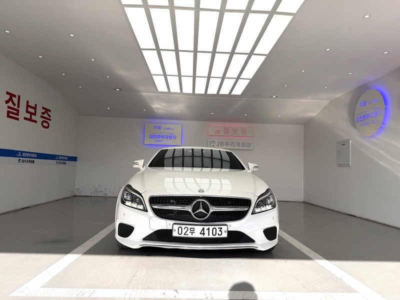 Mercedes-Benz CLS-Class