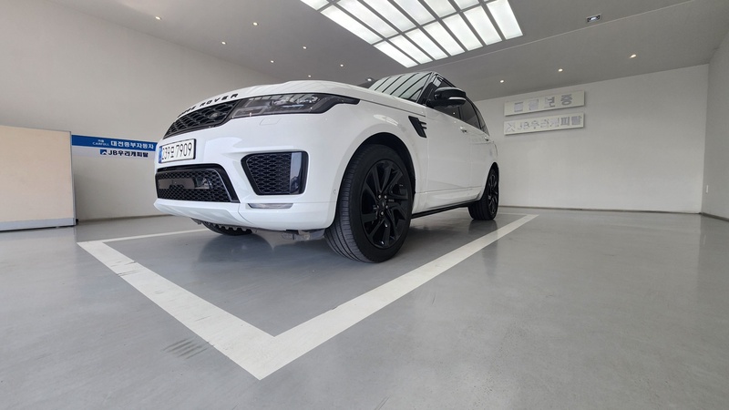 Land Rover Sport