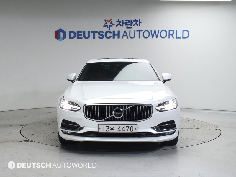 Volvo S90