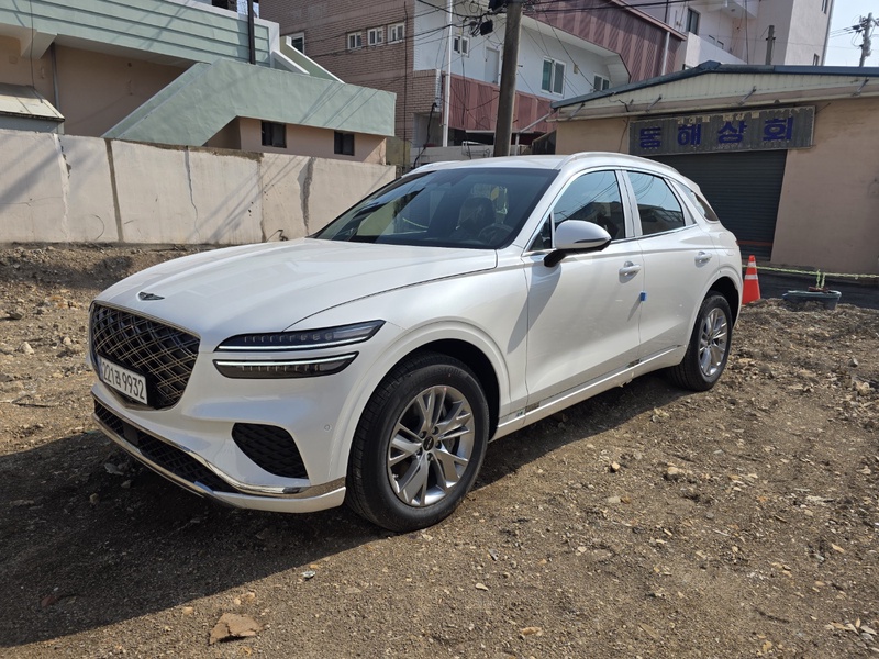 Genesis GV70