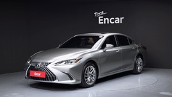 Lexus ES 2023