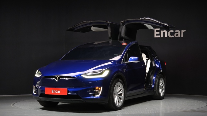 Tesla Model X 2020