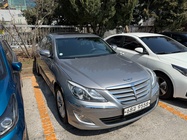 Hyundai Genesis 2011
