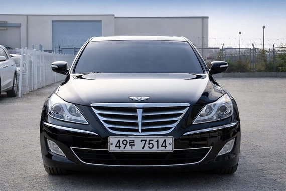 Hyundai Genesis 2011