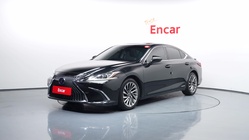 Lexus ES 2019