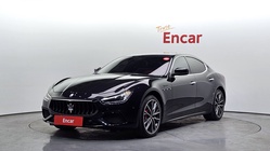 Maserati Ghibli 2022