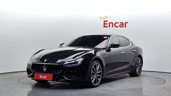 Maserati Ghibli 2022