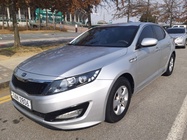 Kia K5 2011