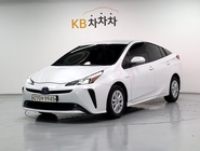 Toyota Prius 2021