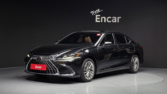 Lexus ES 2024