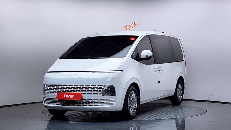 Hyundai Staria