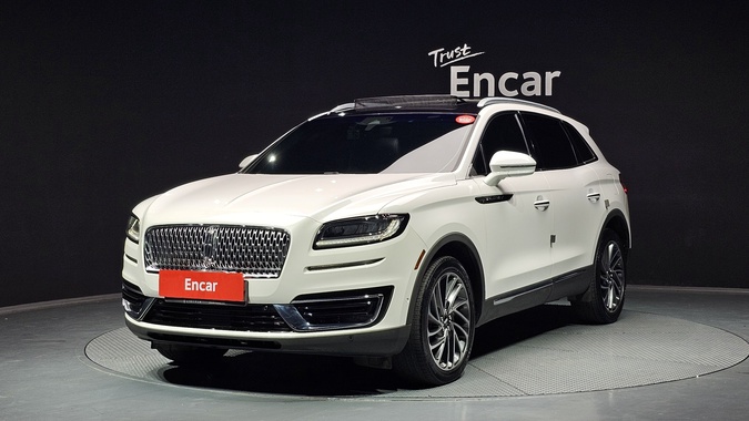 Lincoln Nautilus 2020