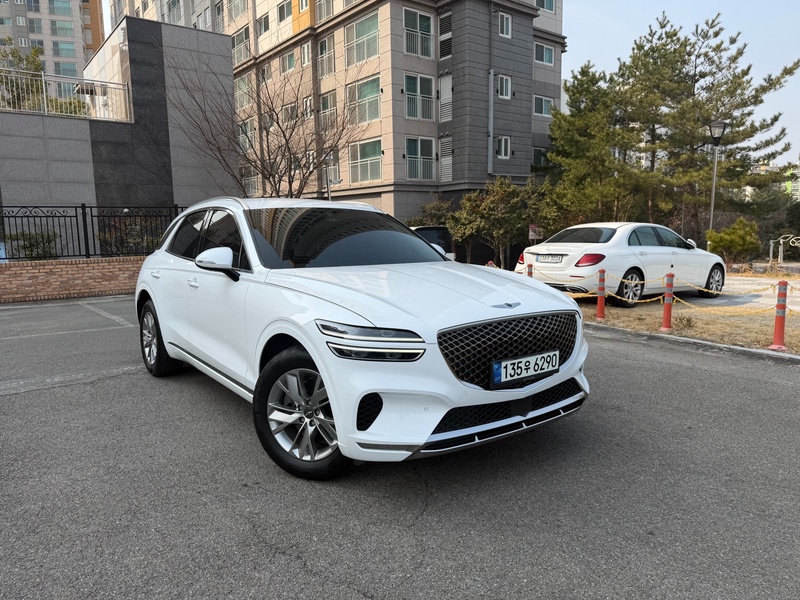 Genesis GV70