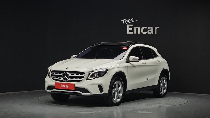 Mercedes-Benz GLA-Class