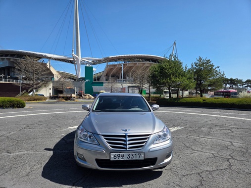 Hyundai Genesis 2009