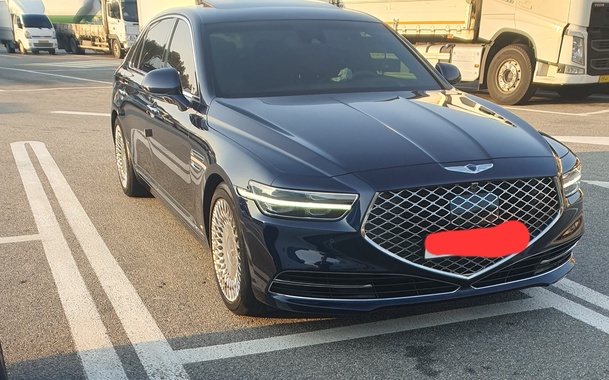 Genesis G90 2020
