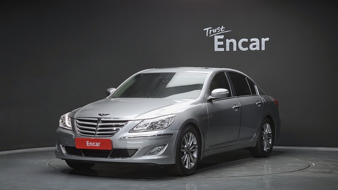 Hyundai Genesis 2011