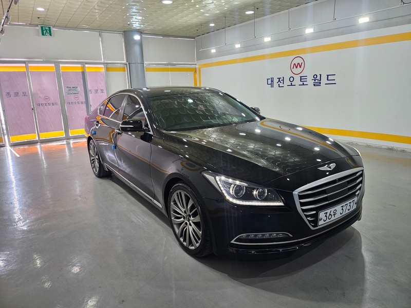 Hyundai Genesis