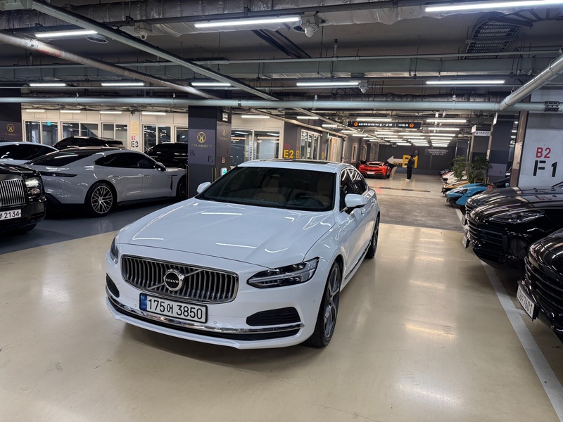 Volvo S90