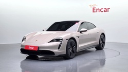 Porsche Taycan 2022