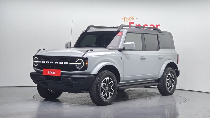 Ford Bronco 2023