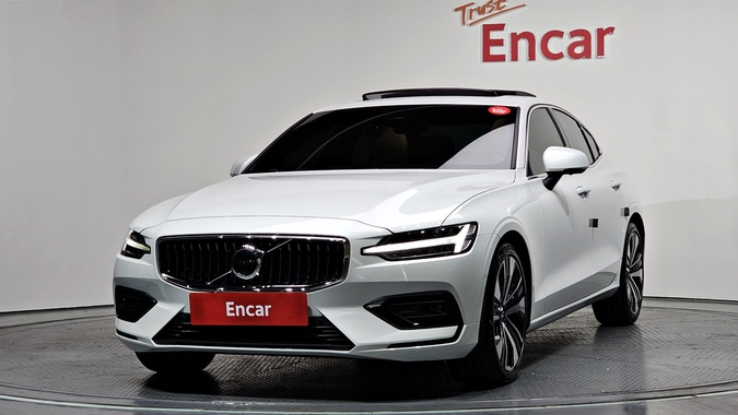 Volvo S60 2023