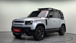 Land Rover Defender 2024