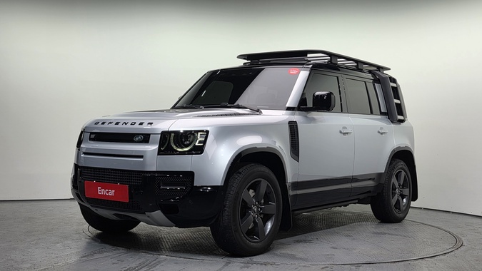 Land Rover Defender 2024