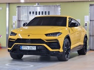Lamborghini Urus 2021